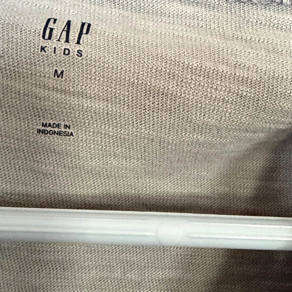 NWT Gap long sleeve tees, M